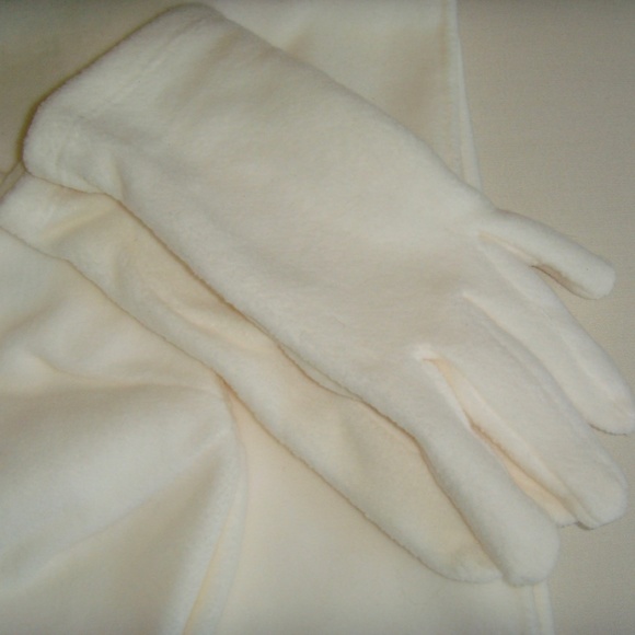 St. John's Bay 3-Piece Scarf Set - BRAND NEW! - Picture 3 of 8